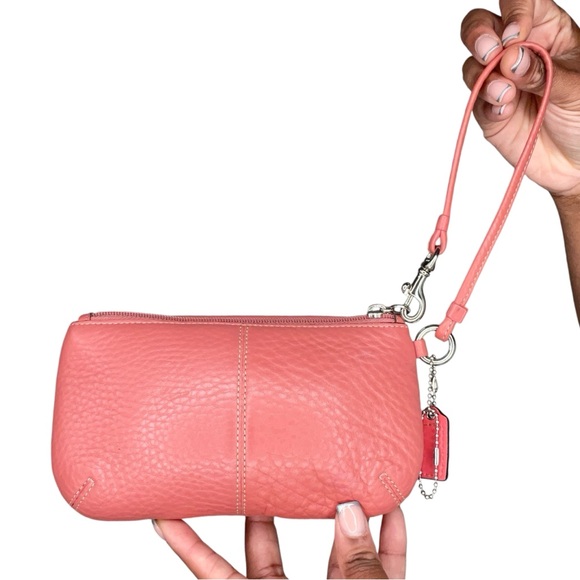 Vintage pink leather coach wristlet. - Picture 4 of 5